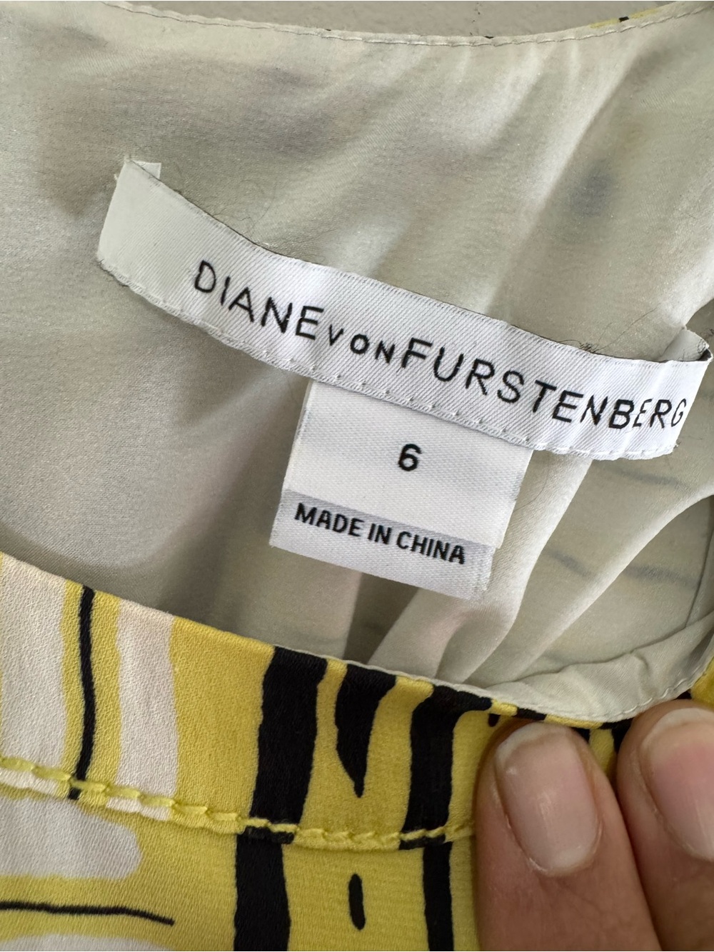 Diane Von Furstenberg Yellow & Black Patterned Sleeveless Dress - Picture 7 of 7